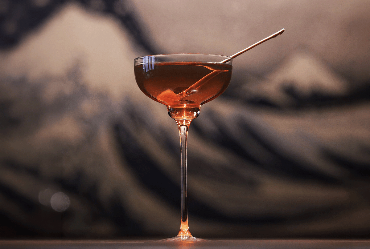 SIP AND GUZZLE MUSTACHE cocktail glasses