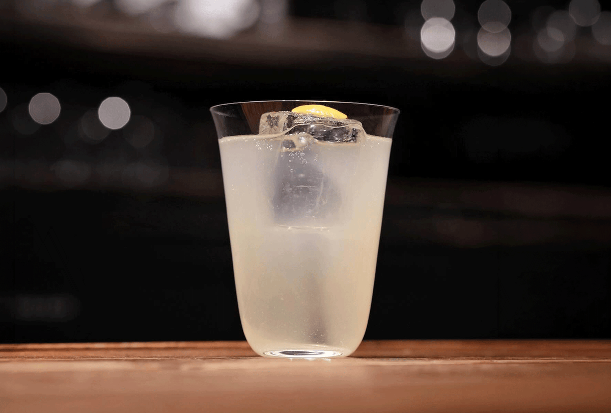 SIP AND GUZZLE TANTO BELLO tumblers